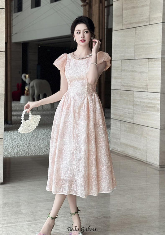 pearl neck Puff sleeve flared lace midi dress - pink