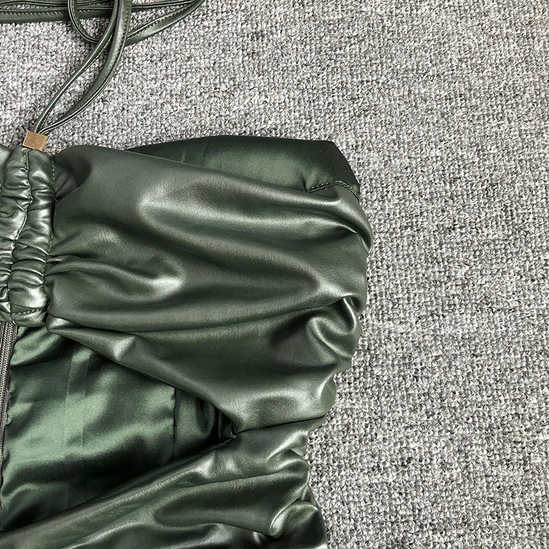 Flowering Girl Women Green Backpack-Baring Butt Pleated Dress
