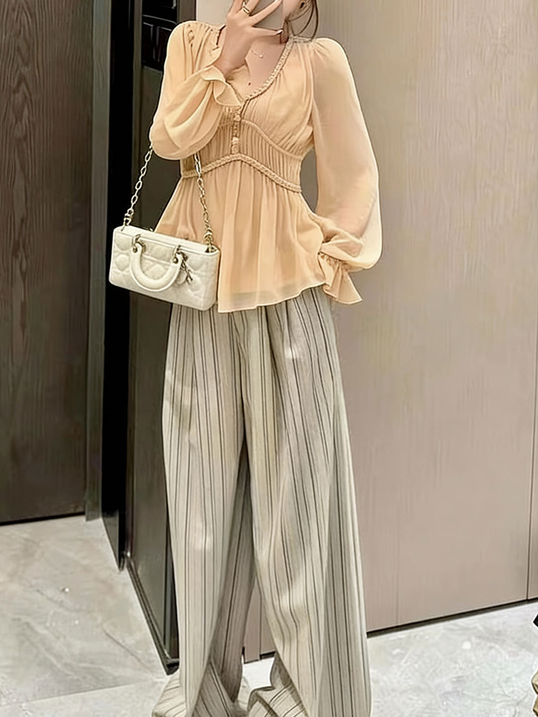 janice Daily V-Neck Puff Sleeve Chiffon Top