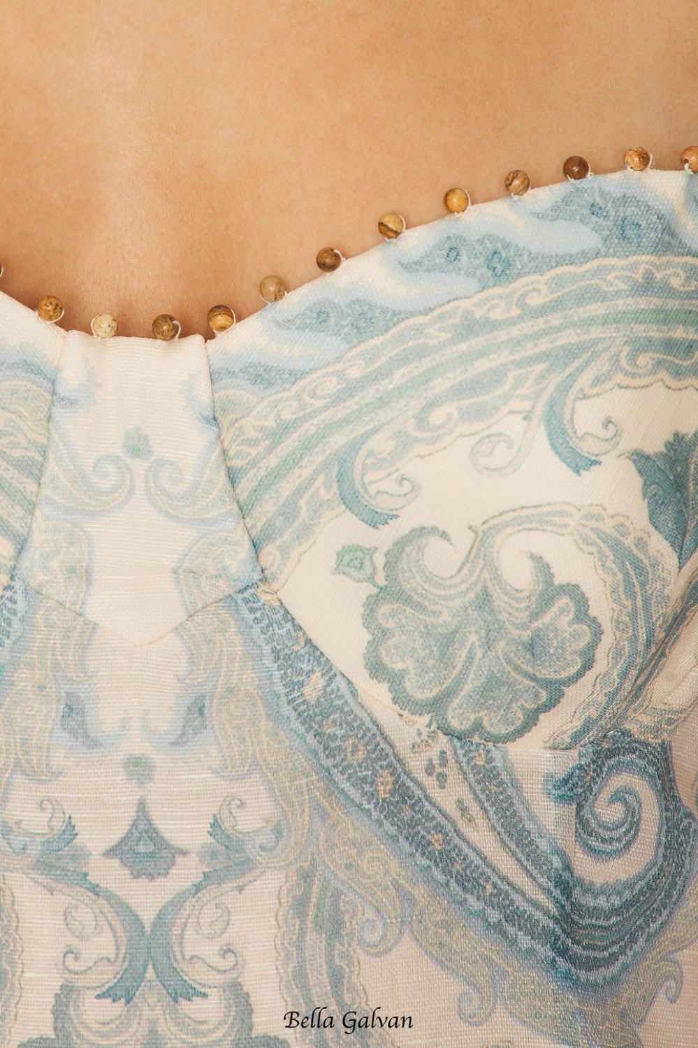 ILLUMINATE GOWN