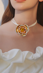 Flowering Girl Women flower rose necklace