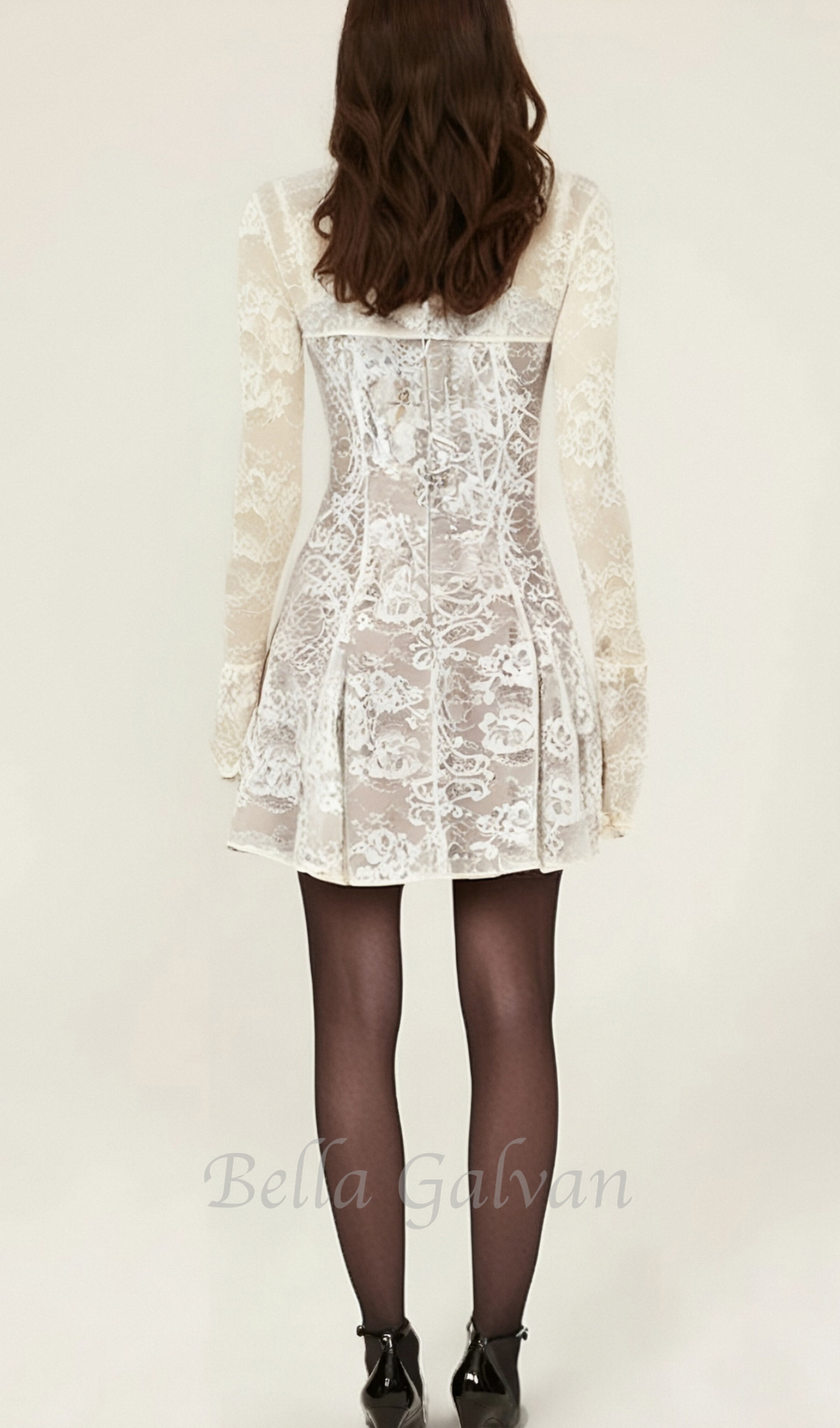 Flowering Girl Women vintage cream lace mini dress