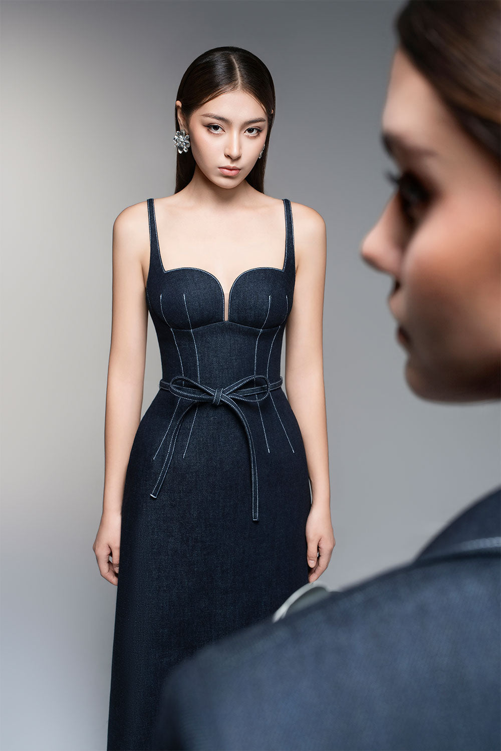 Flowering Girl Women A-line Sleeveless Denim Midi Dress in blue