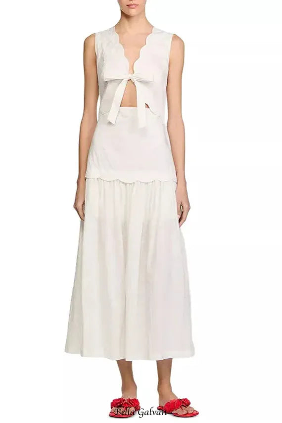 Scallop trim V-neck Crinkled Maxi Dress in ecru