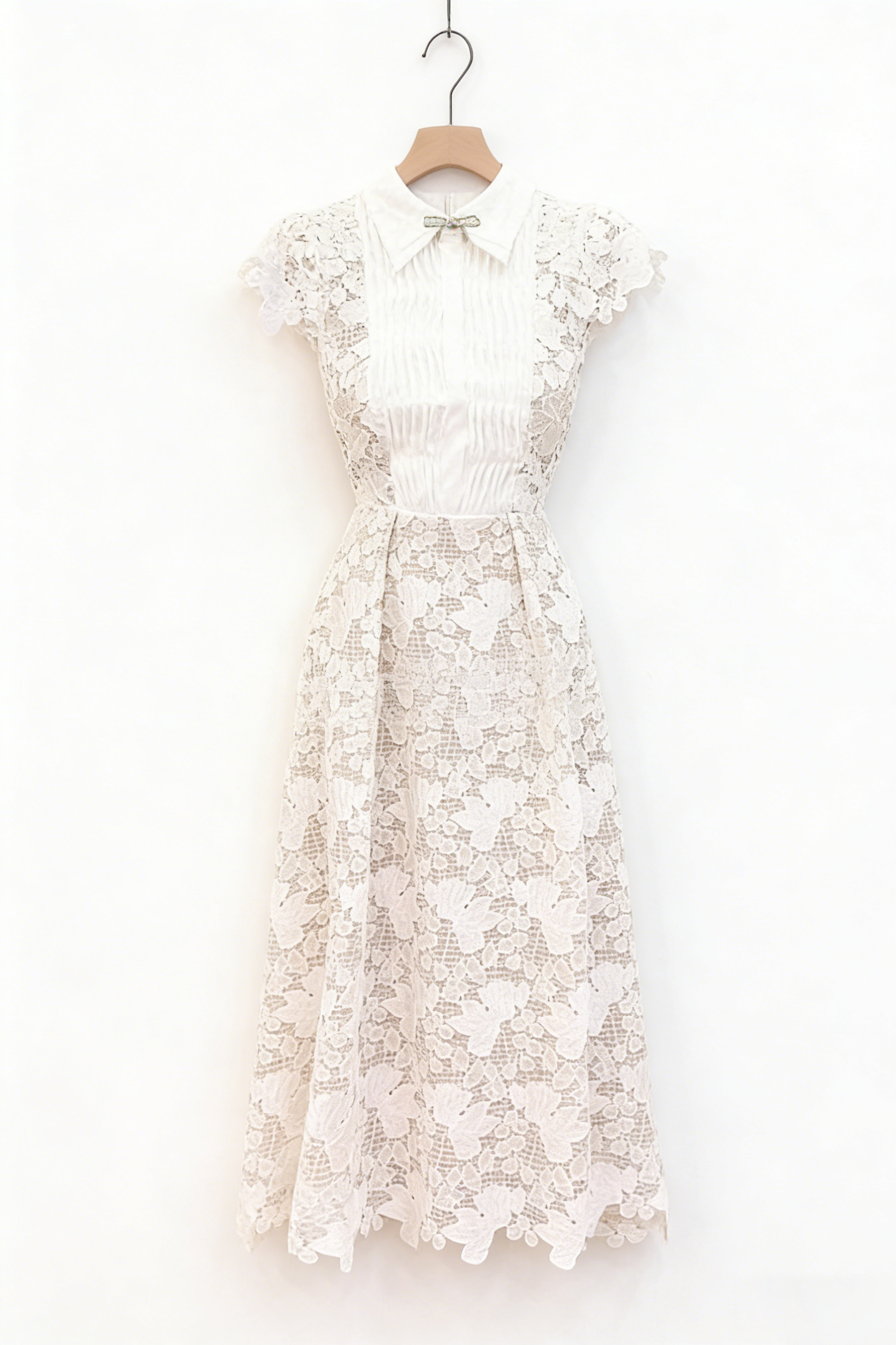 Leila White 3D Flower Embroidery Bow Lace Midi Dress