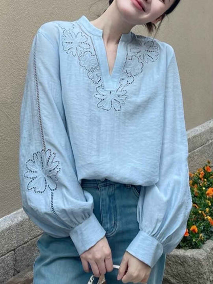 sharon Loose V-Neck Hollowed Top