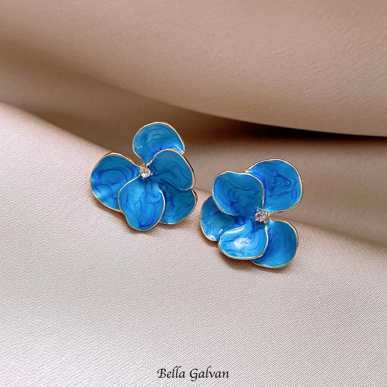 Flowering Girl Women Derick Blue Flower Earrings