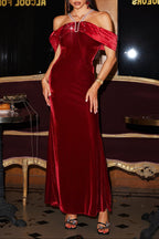 Tove Off Shoulder Velvet Maxi Dress - Red