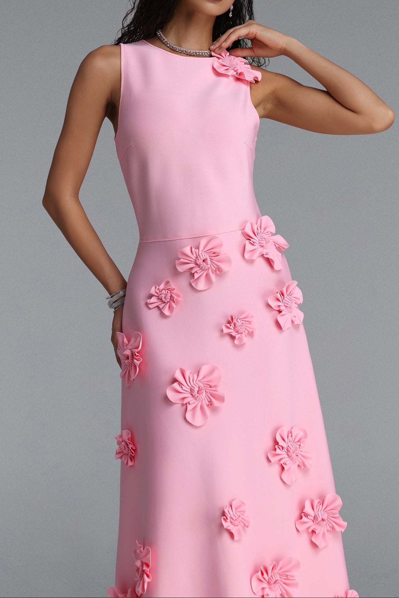 Flowering Girl Women Sleeveless Round Neck 3D Floral Appliqué Straight Midi Dress