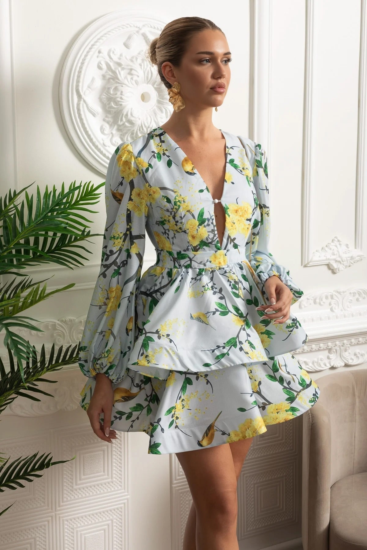 Floral Romantic Mini Dress With Voluminous Sleeves And Peplum Detail - Sky Blue
