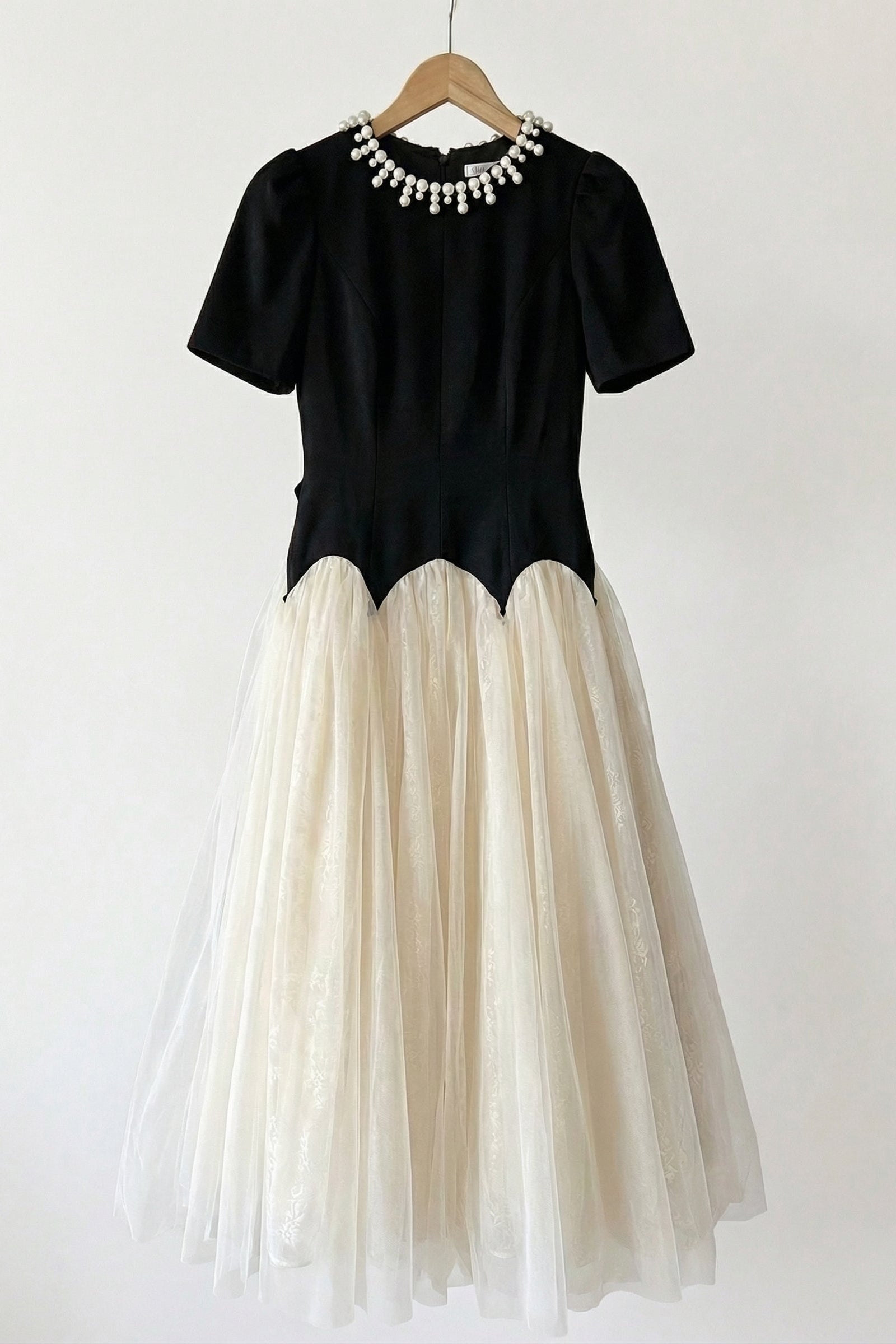 Leona Black-White Two-Tone Rhinestone Neck Tulle Maxi Dress