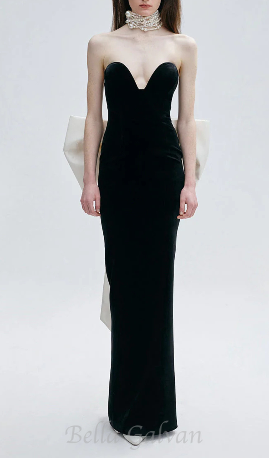 hermosa silk strapless bow gown in black
