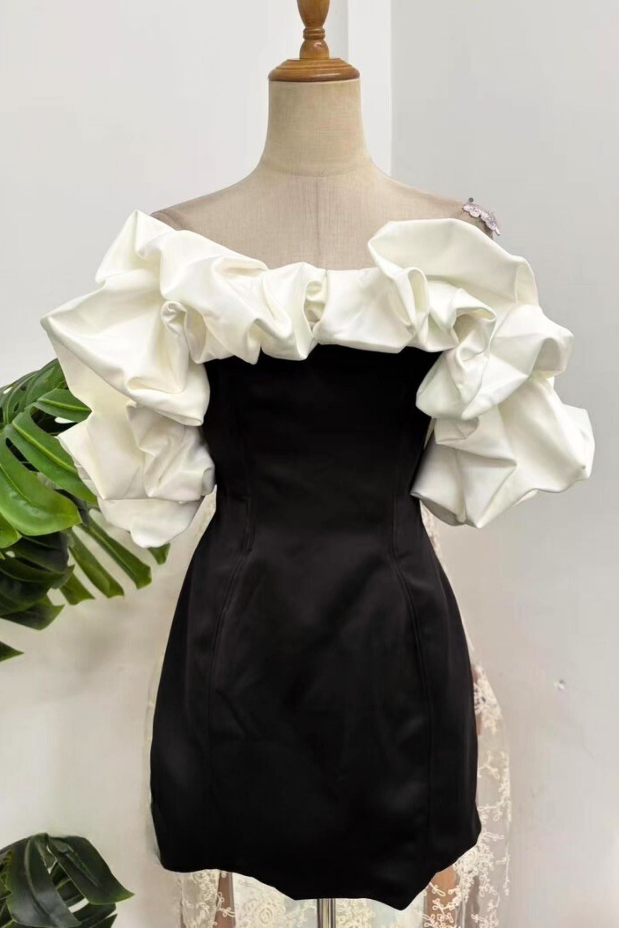 Flowering Girl Women Allie Mini Dress - Black/White