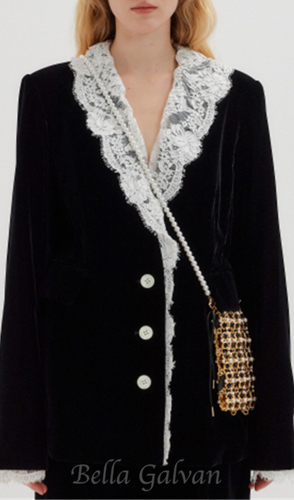 Flowering Girl Women lace-neck velvet blazer in black