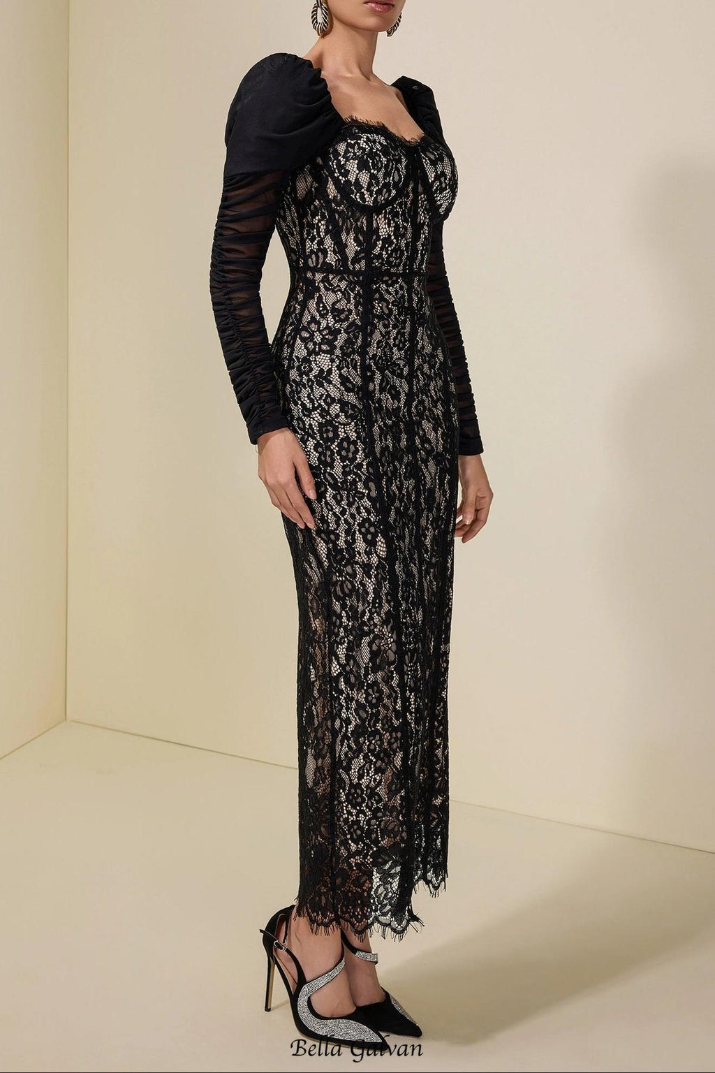wendy Lace Splicing Mesh Puff Sleeve Midi Dress in black