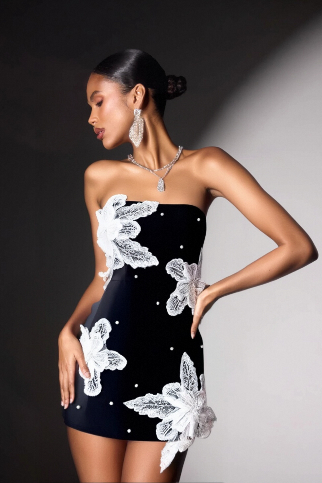 Flowering Girl Women Yuri Strapless Flower Pearl Mini Dress