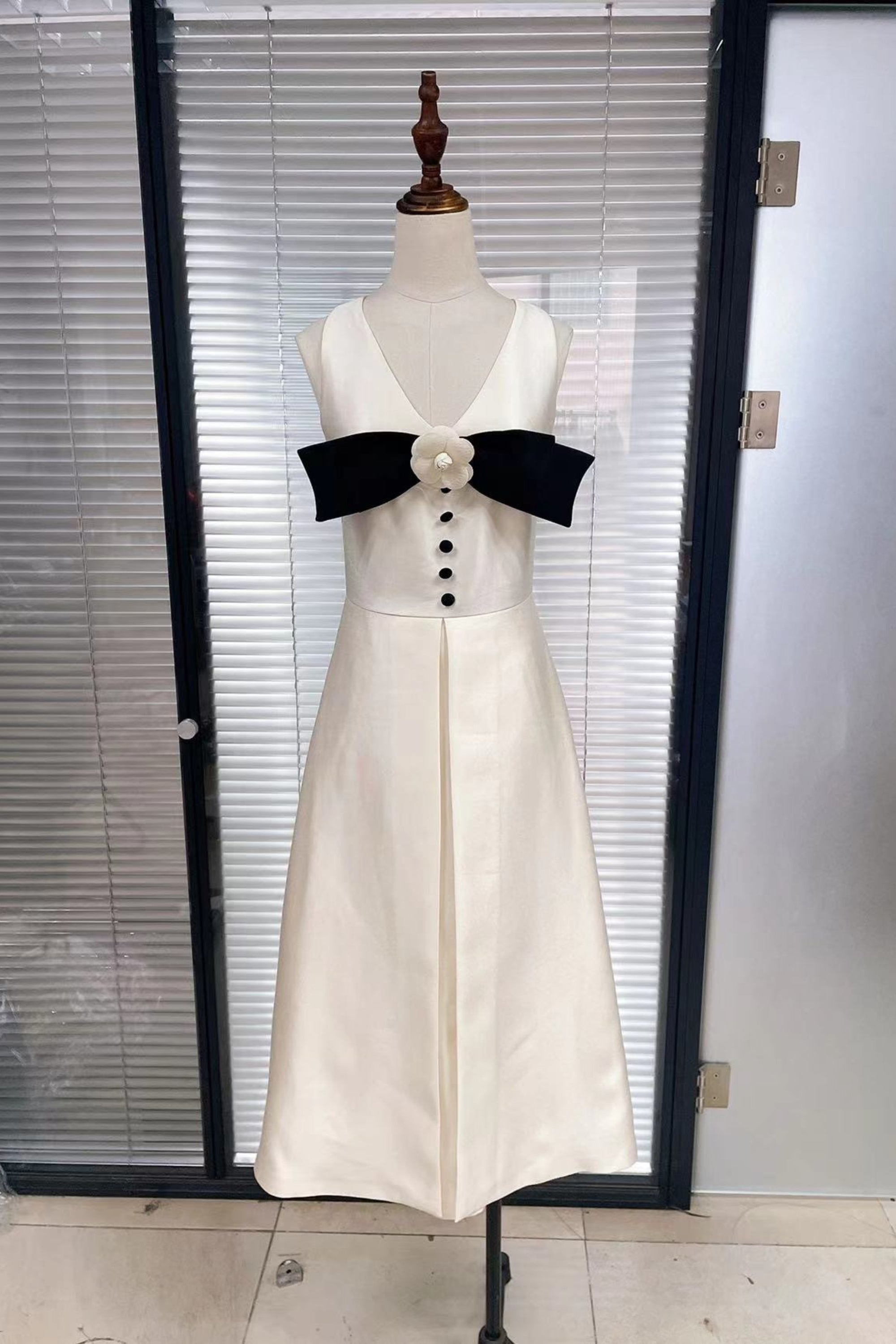 Flowering Girl Women Flower Embellished Bow Midi Dress In White