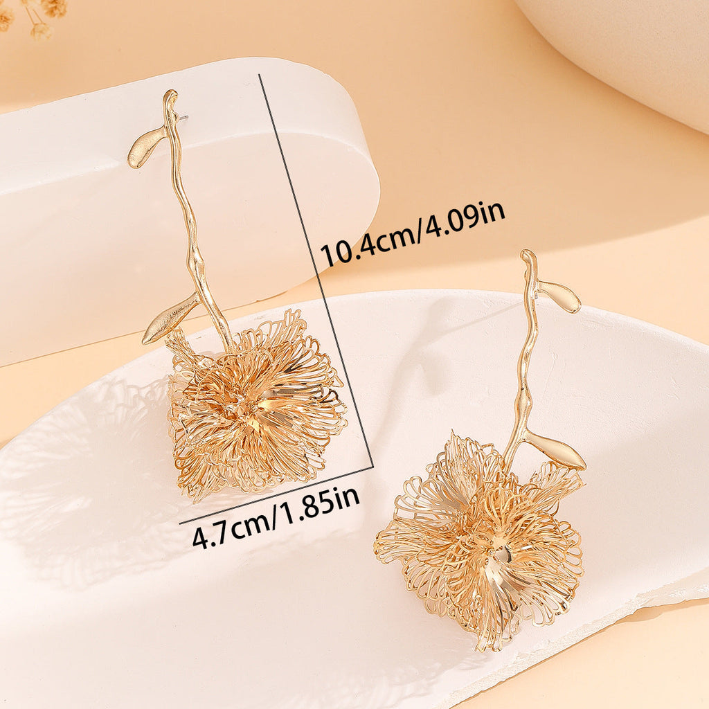 Flowering Girl Women Cynthia Flower Earrings