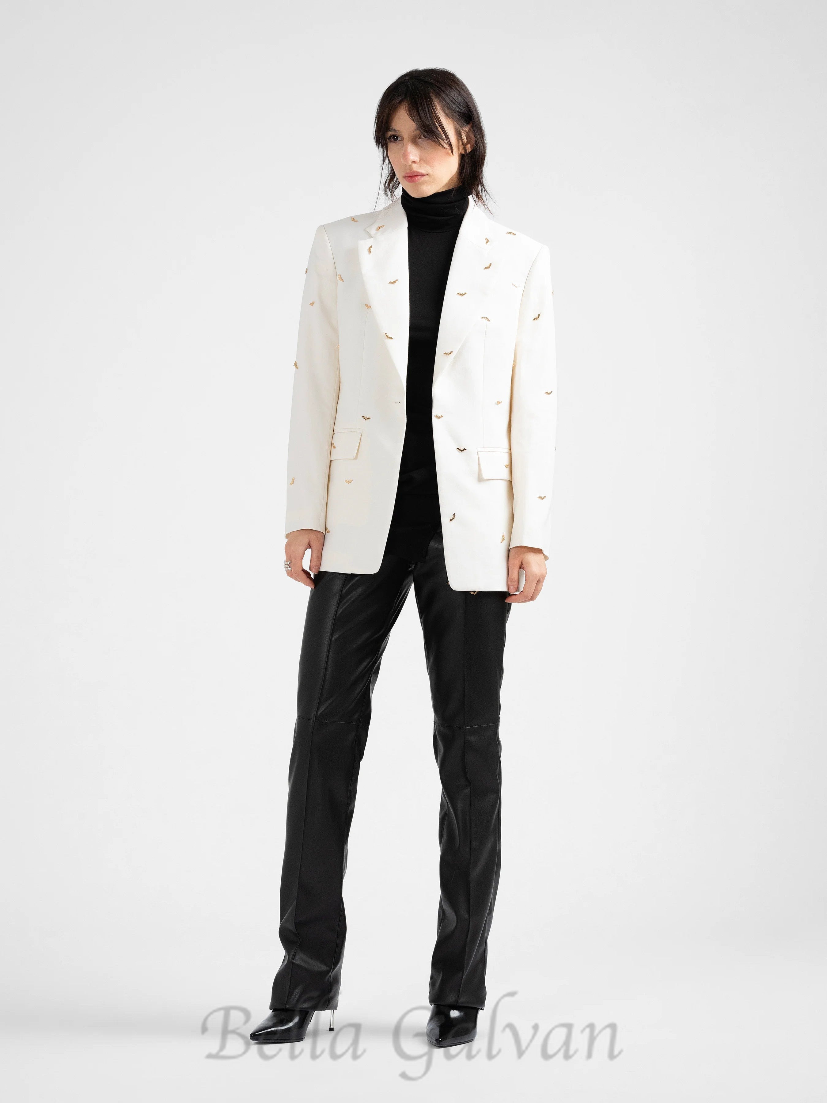 Flowering Girl Women bat-shape embellished blazer in white