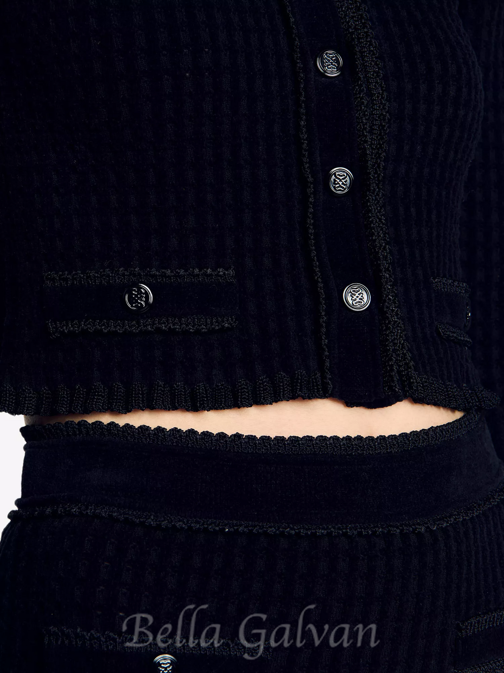 Flowering Girl Women Velvet-texture cropped knitted cardigan in noir