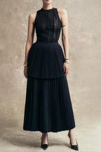 Sleeveless Pleated Layer Skirt Suit In Black