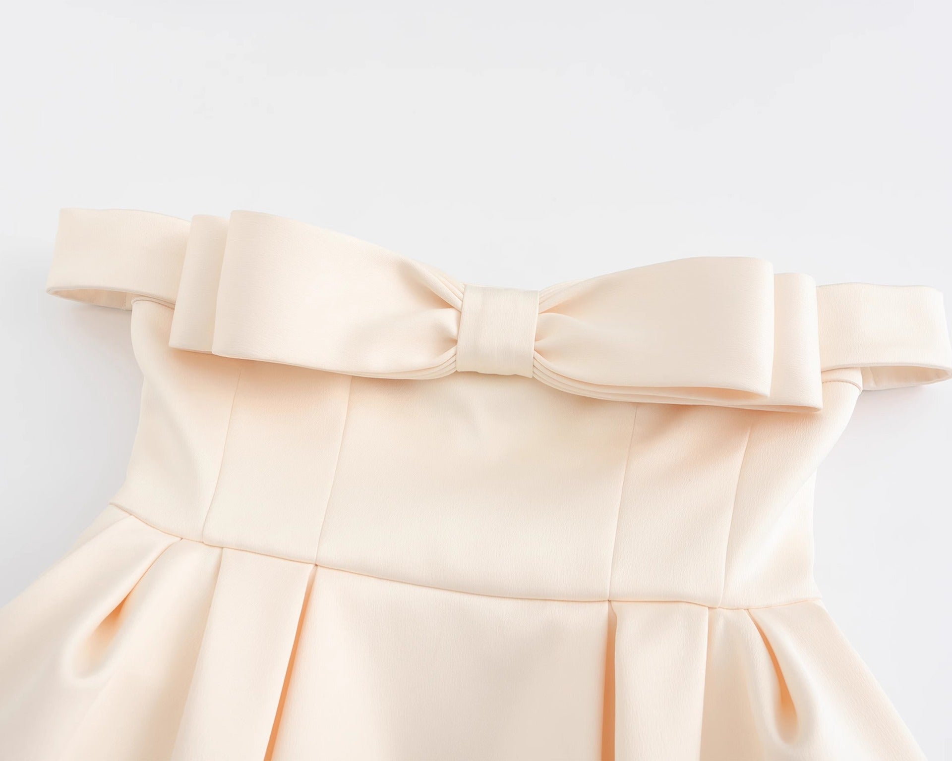 Flowering Girl Women bow mini dress in beige
