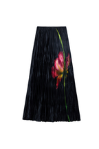 Flowering Girl Women zanna print pleated skirt in black