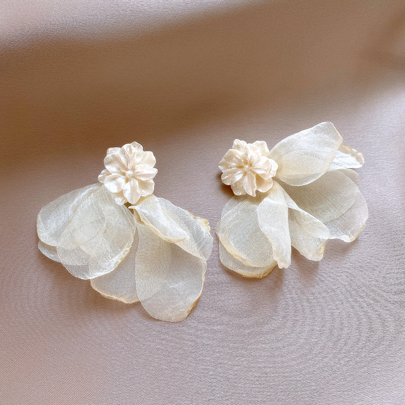 Flowering Girl Women Dreama Flower Earrings