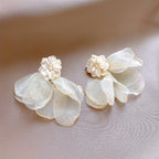 Flowering Girl Women Dreama Flower Earrings