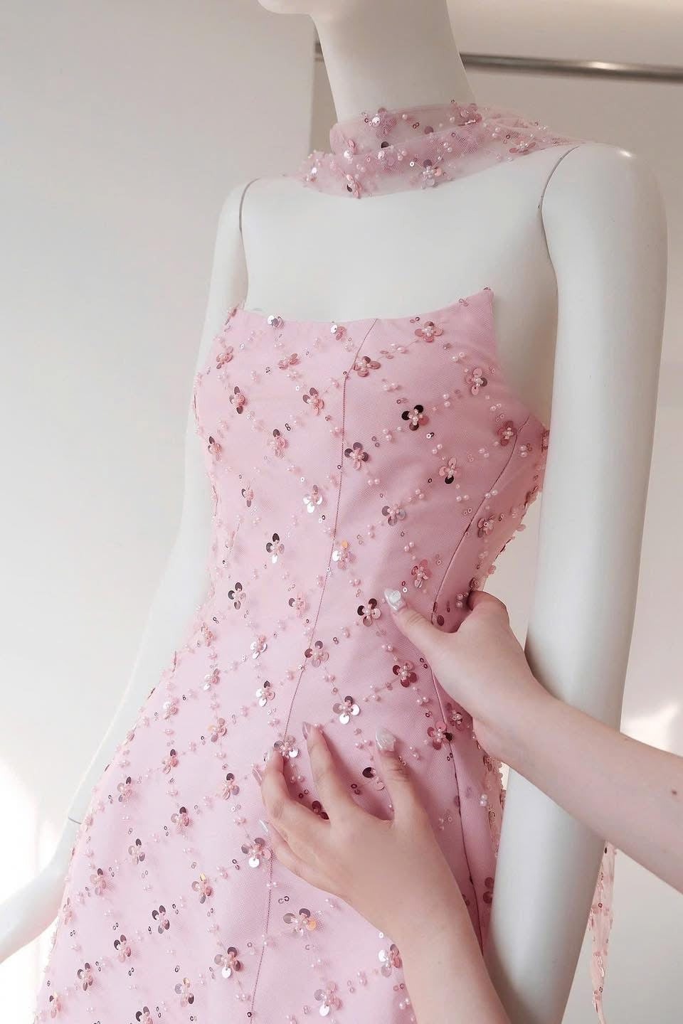 Flowering Girl Women Strapless Sequins Pearl Mini Dress In Pink
