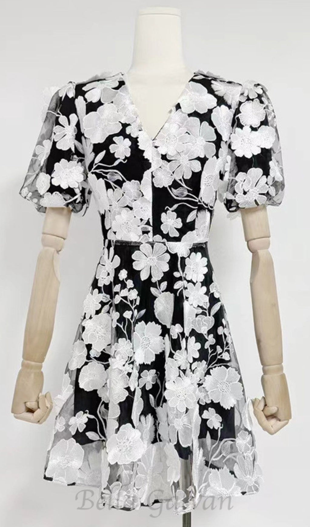 Flowering Girl Women CHAYAN FLOWER EMBROIDERY MINI DRESS