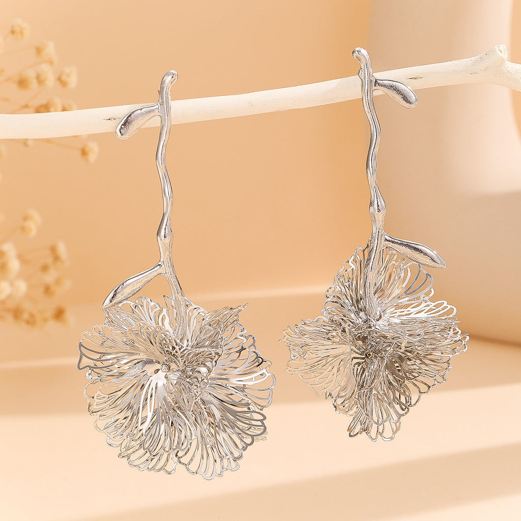 Flowering Girl Women Cynthia Flower Earrings