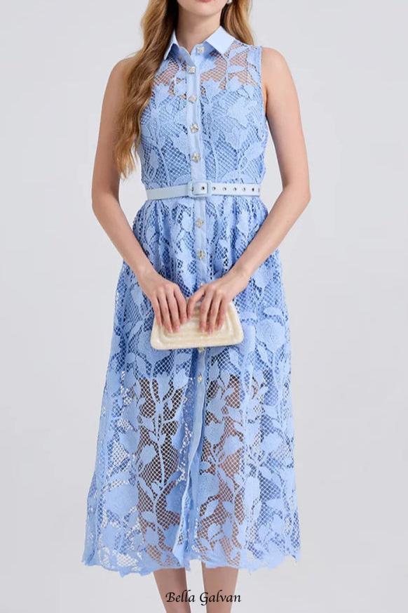NECKLINE SLEEVELESS PINCHED WAIST MIDI DRESS IN BLUE