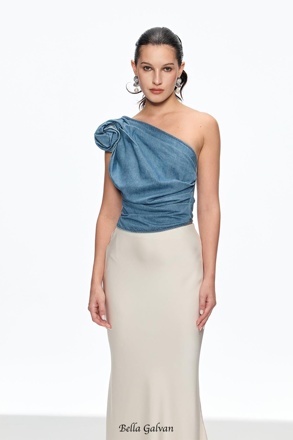 florence one Shoulder Flower Top in blue
