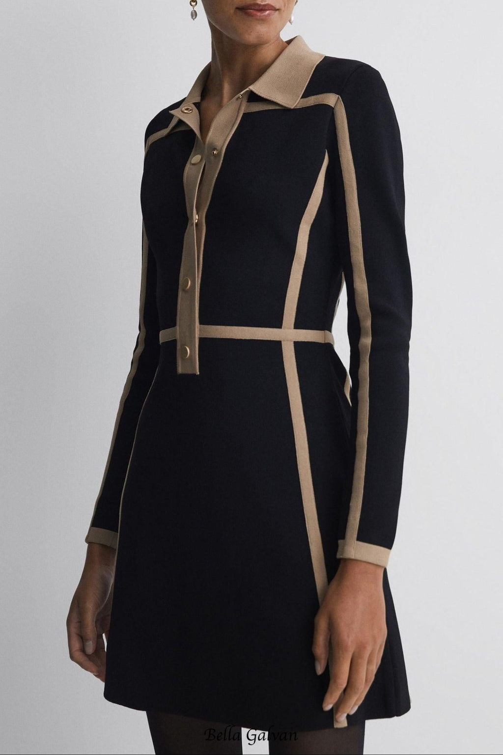 Flowering Girl Women Contrast Trim Press-Stud Mini Dress in Black/Camel