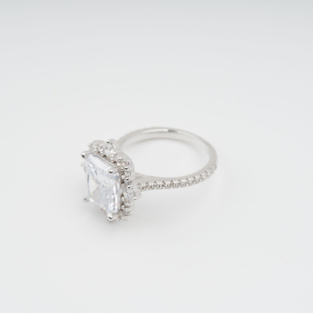 Émilienne Sterling Silver Rectangular Zircon Gemstone Ring