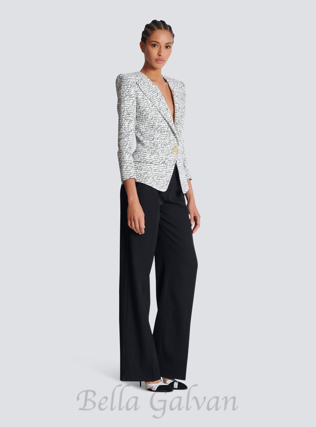 Flowering Girl Women Alphabet pattern white jacket with single button