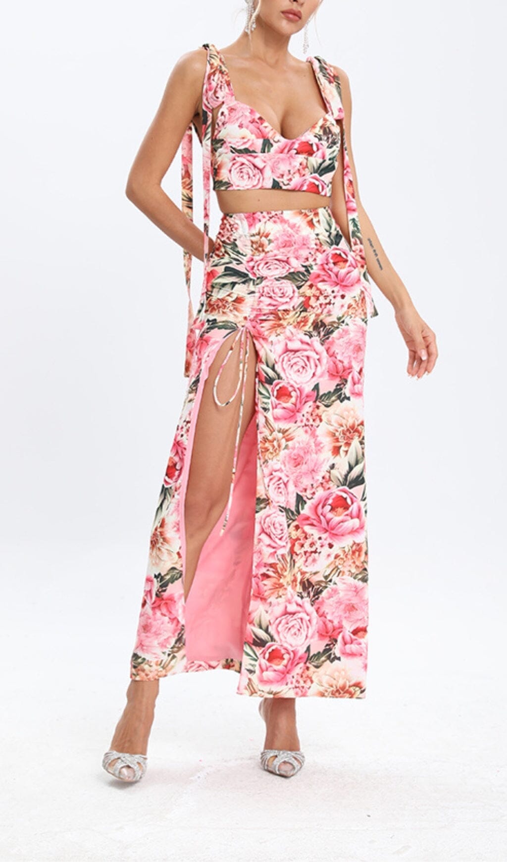 Flowering Girl Women Floral Design Two Piece Set In Pink