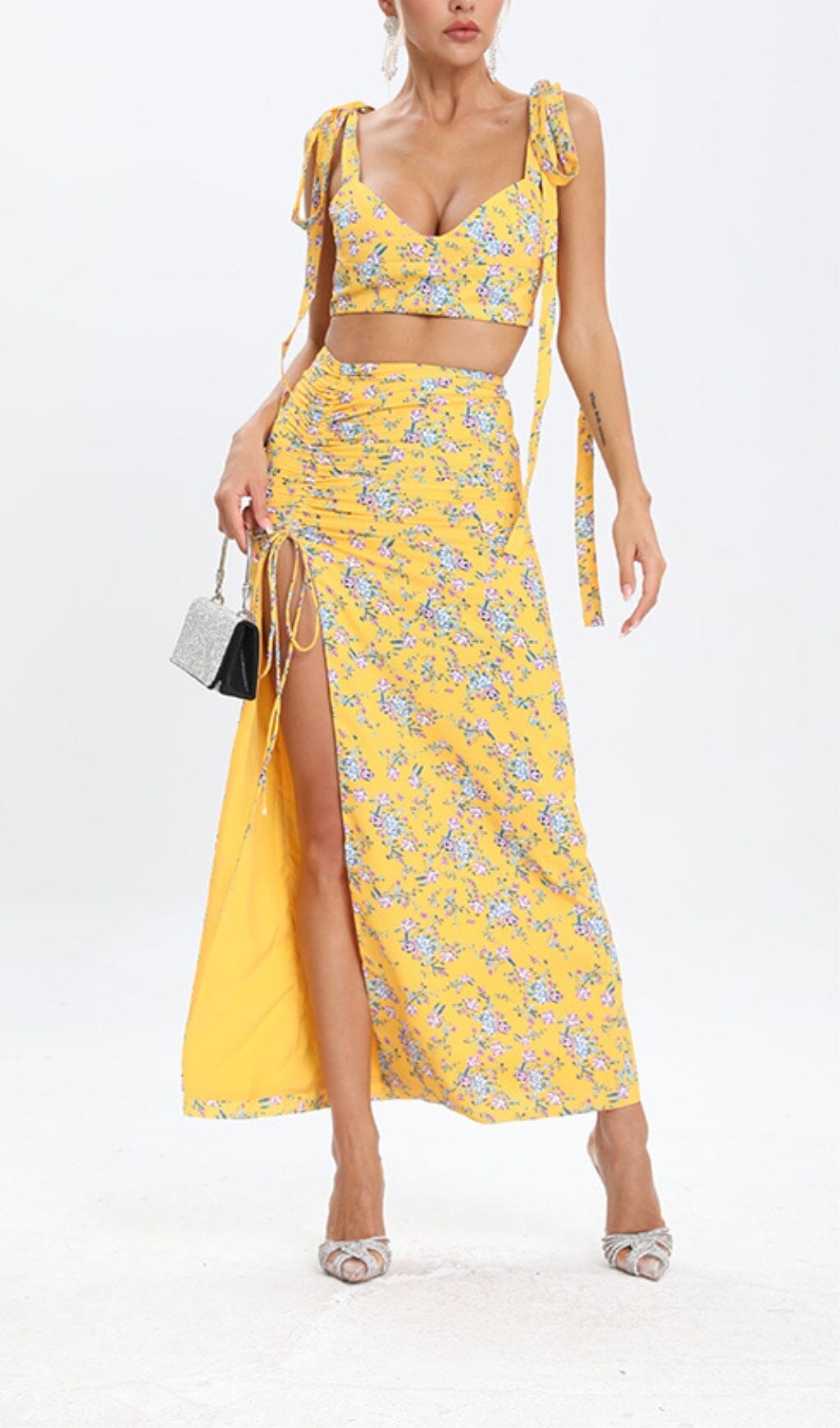 Flowering Girl Women Floral Design Two Piece Set In Yellow