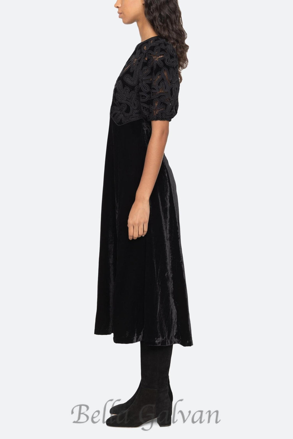 Flowering Girl Women Velvet Puff Sleeve Embroidered Midi Dress in black