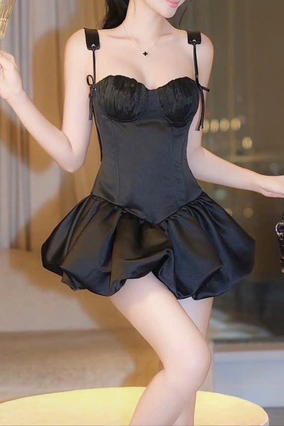 Elvira Suspender Ballet Mini Dress In Black