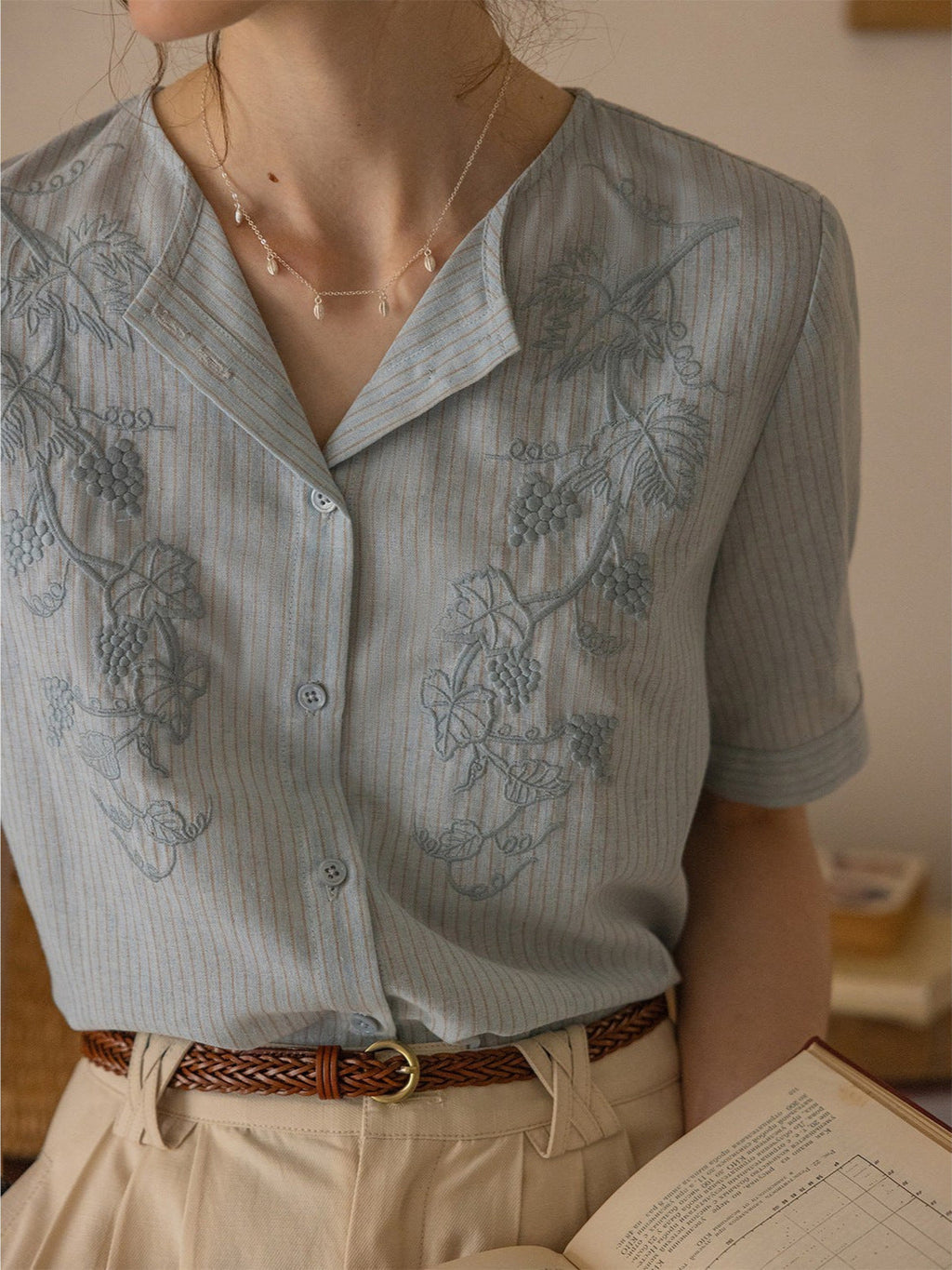 Flowering Girl Women embroidery yarn-dyed striped lapel short-sleeved shirt