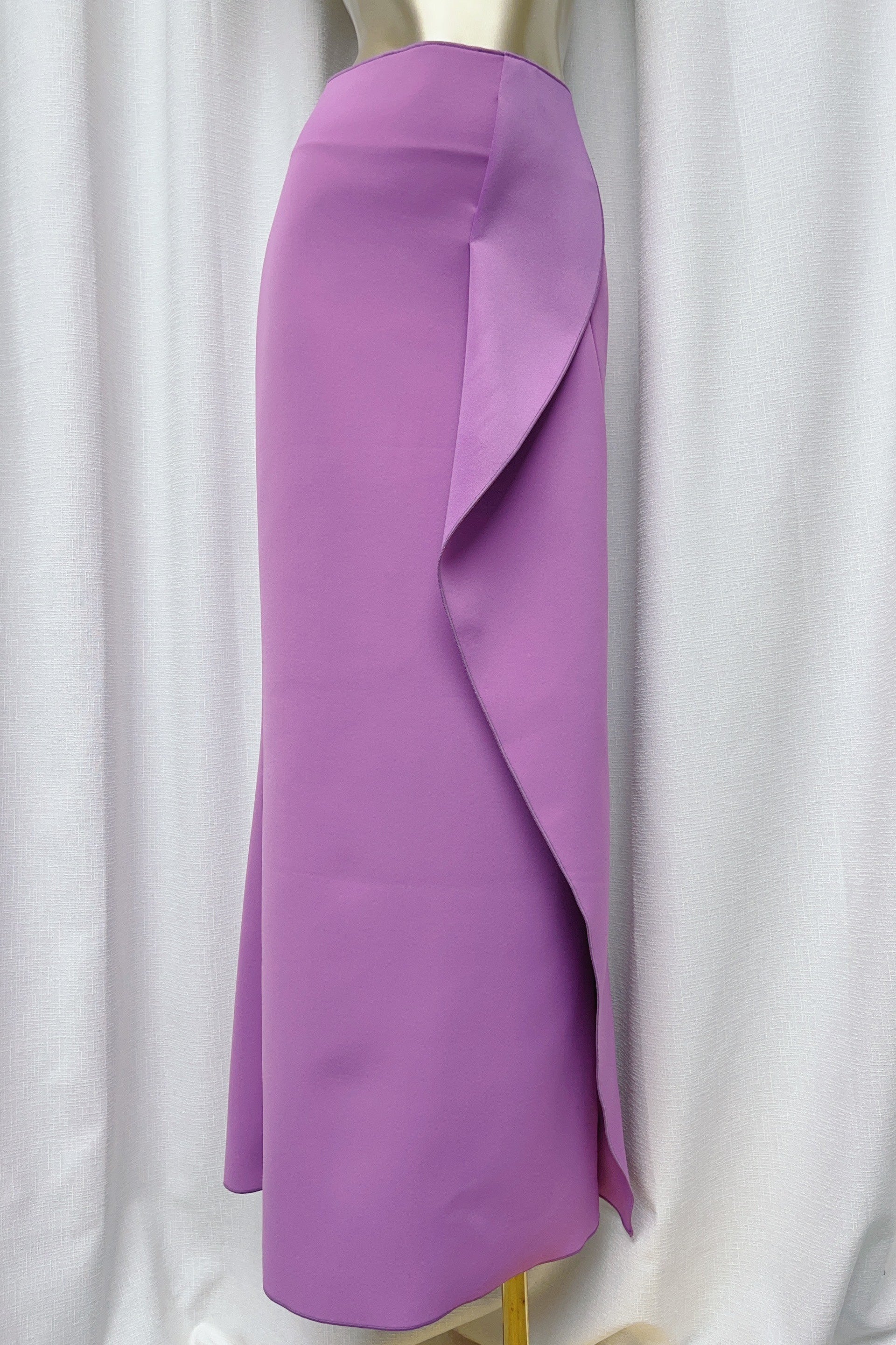 Irregular ruffle fishtail skirt in purple