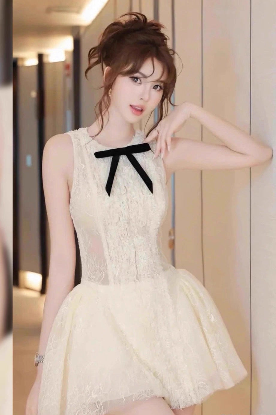 Eleanore Sleeveless Embroidered Mini Dress In Green