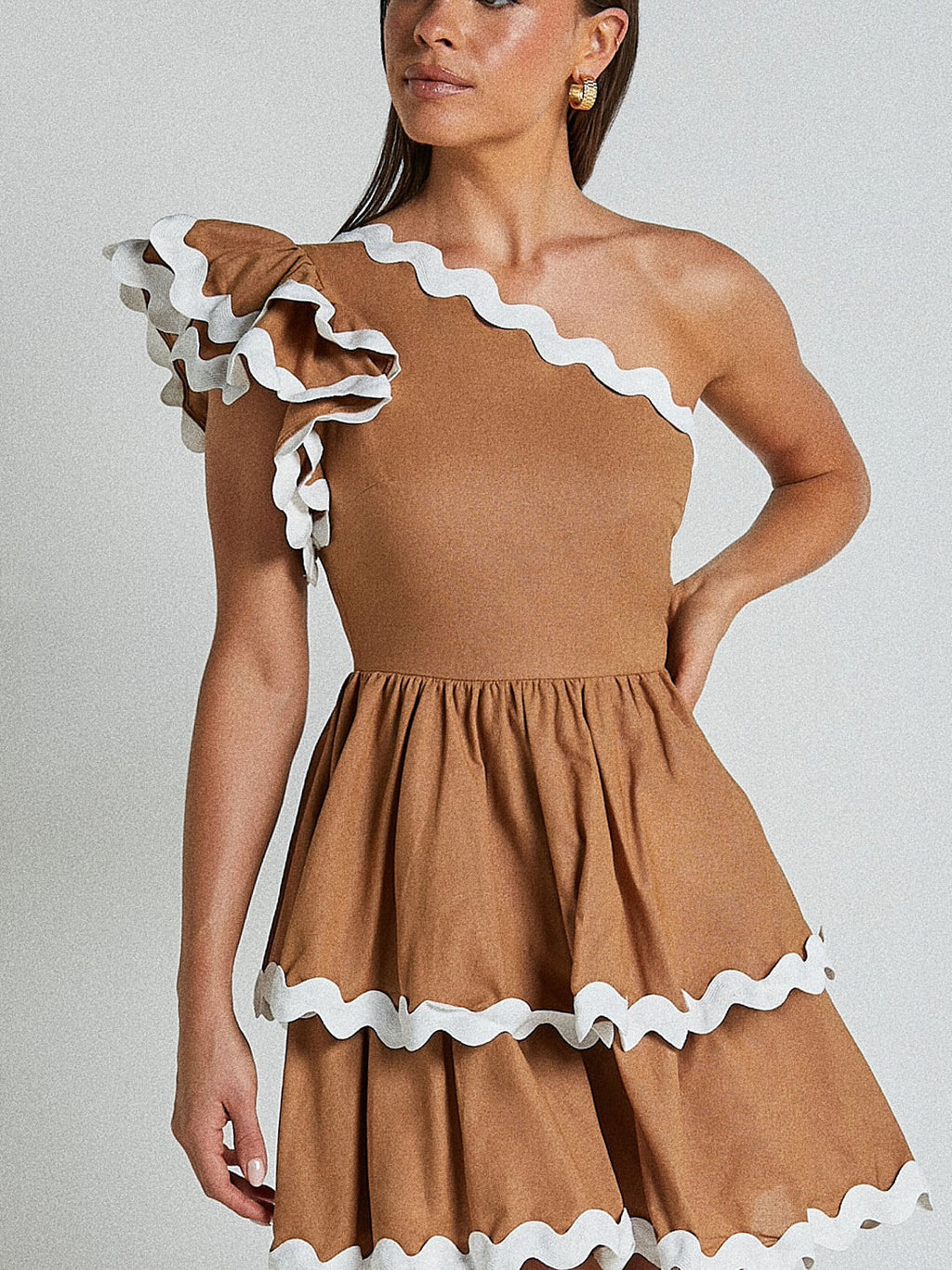 Flowering Girl Women off-the-shoulder wave contrast edge cascading dress