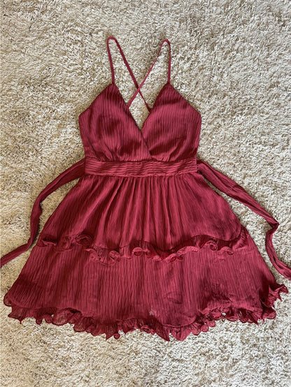 curled V-neck backless bow lace-up dress