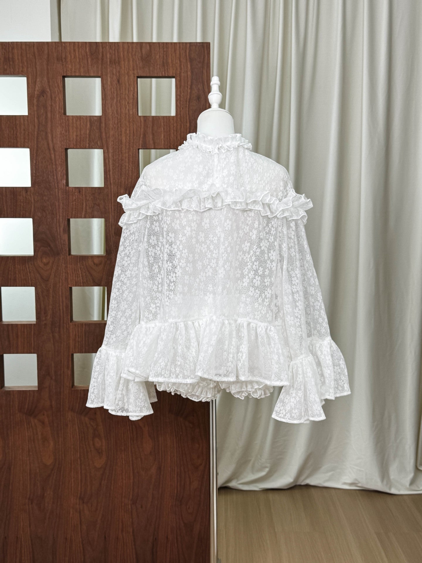 vanessa white Floral Lace Ruffled Top & Shorts Set