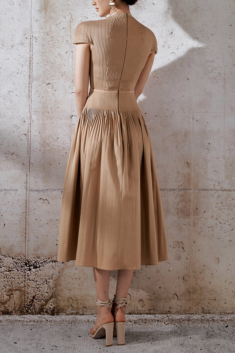 Emily v-Neck Pleated Midi Dress In Khaki