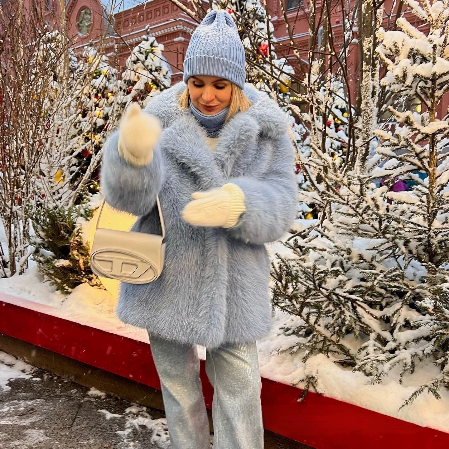 Flowering Girl Women imitation fox fur coat in winter
