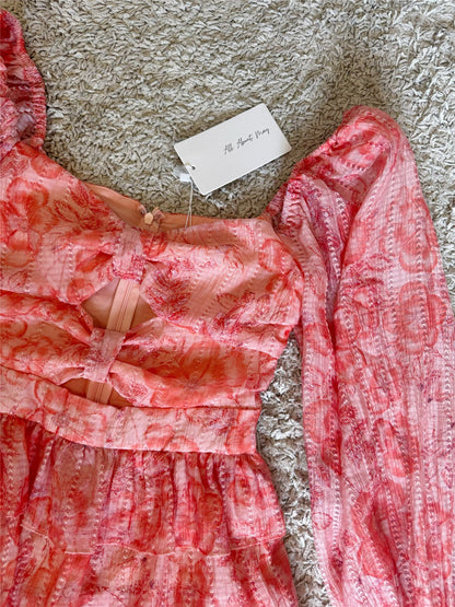 cutout-out waist-cinching layered dress